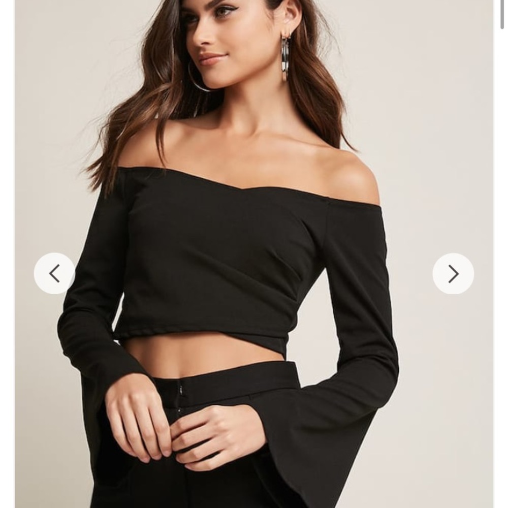 Off The Should Crop Top